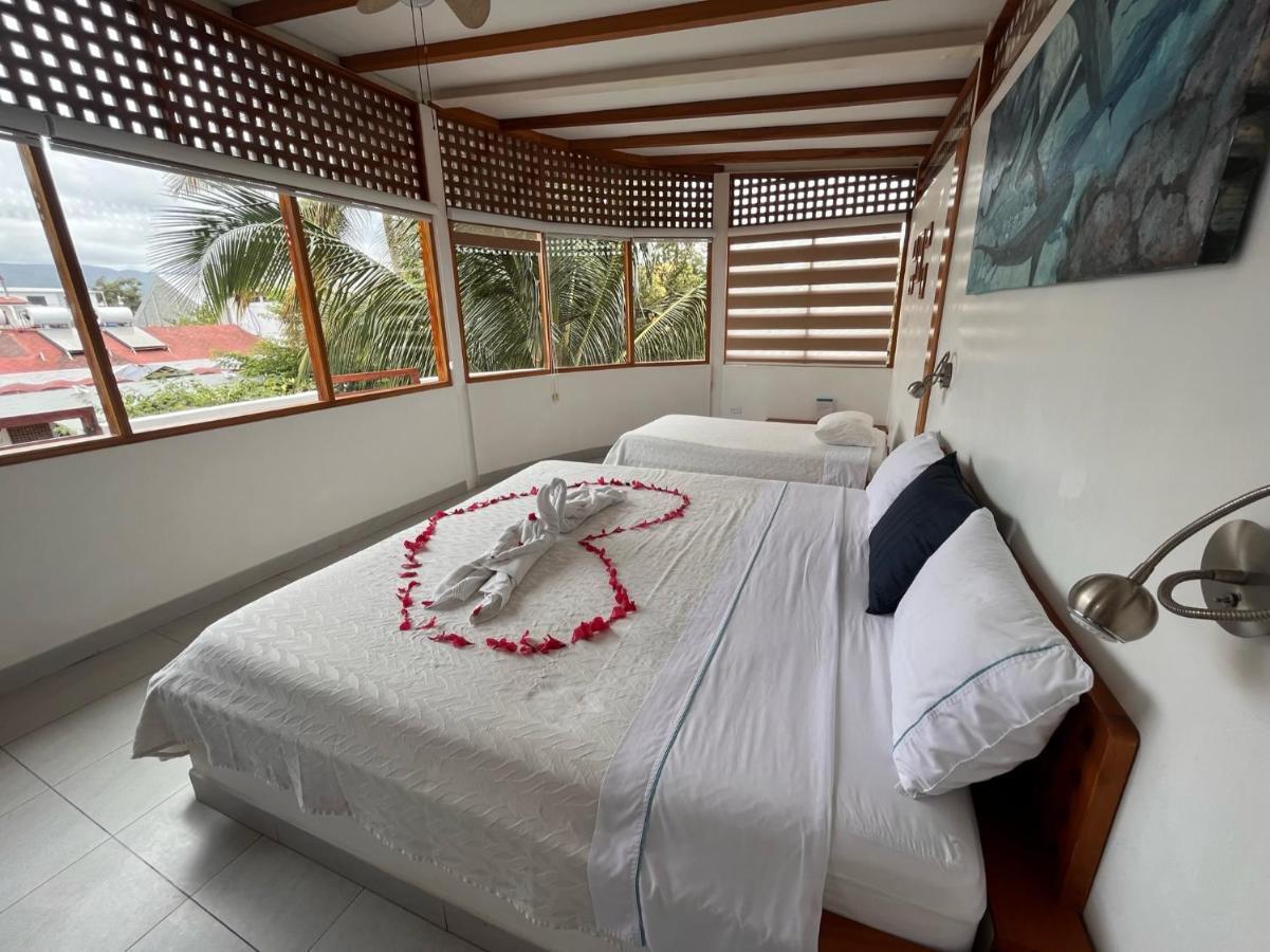 Hotel Silberstein Puerto Ayora  Bagian luar foto
