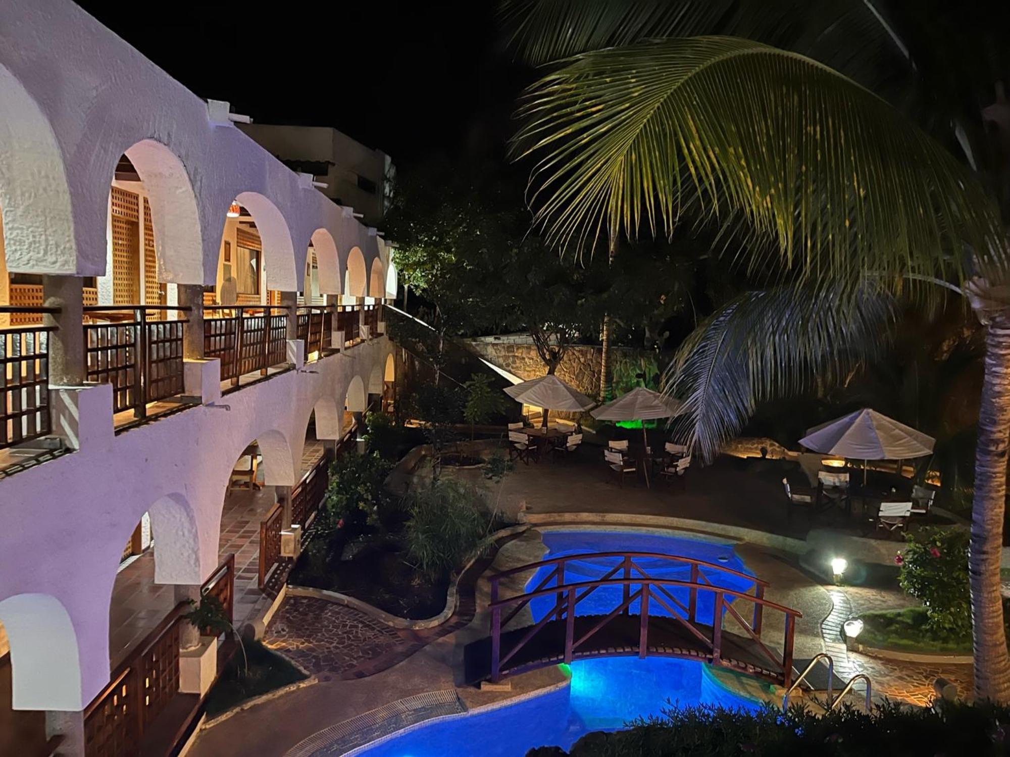Hotel Silberstein Puerto Ayora  Bagian luar foto