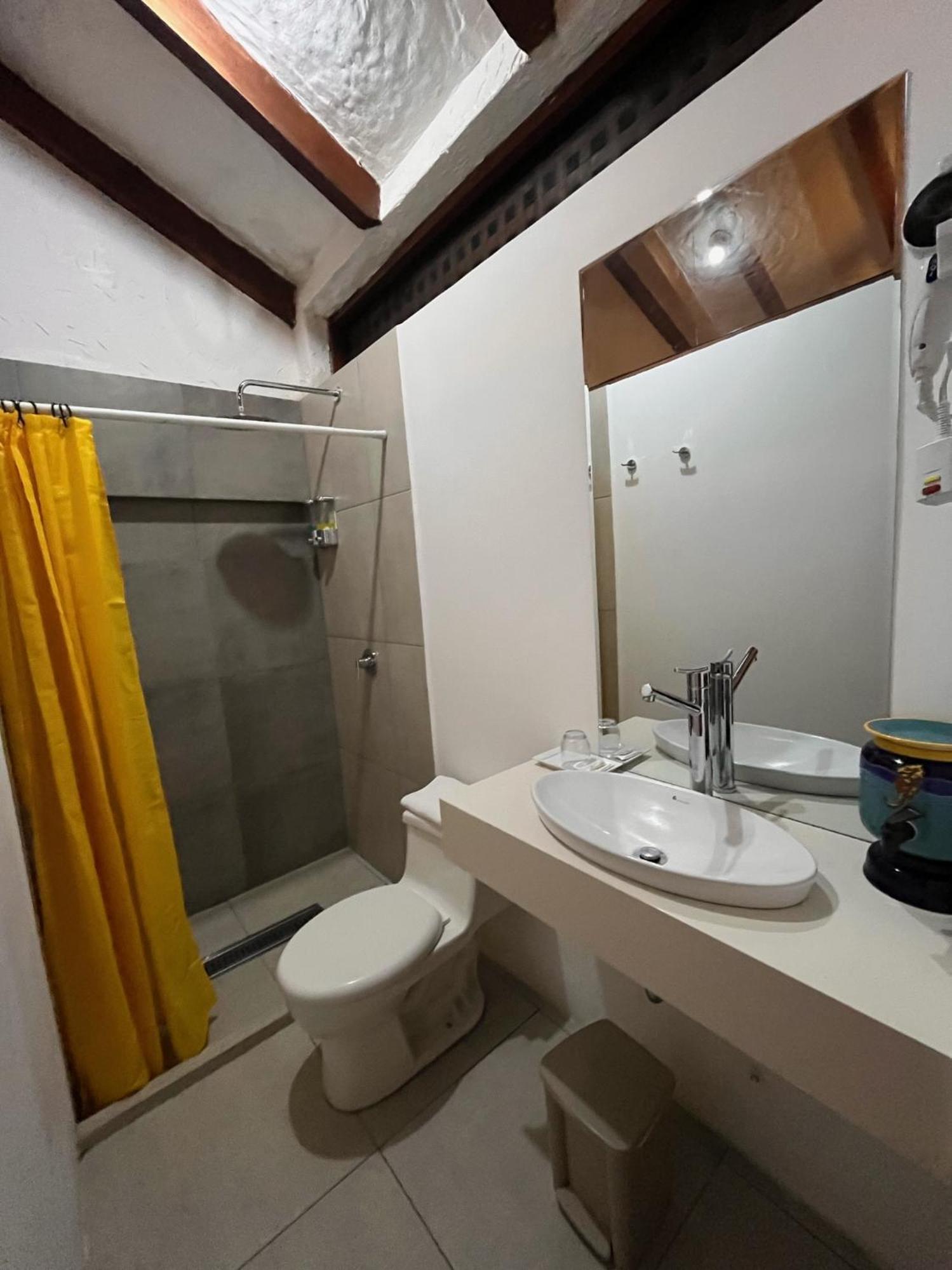 Hotel Silberstein Puerto Ayora  Bagian luar foto