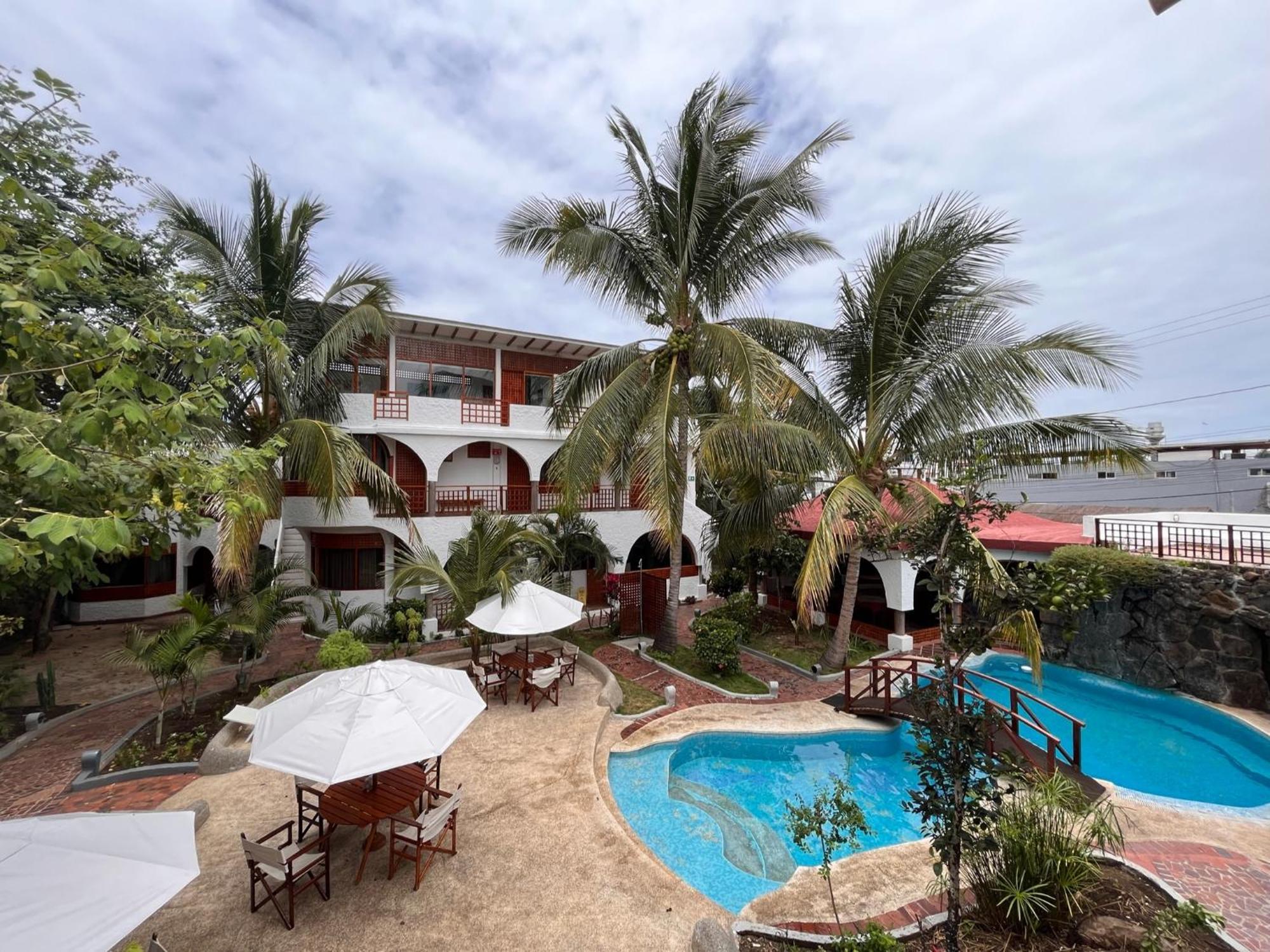 Hotel Silberstein Puerto Ayora  Bagian luar foto